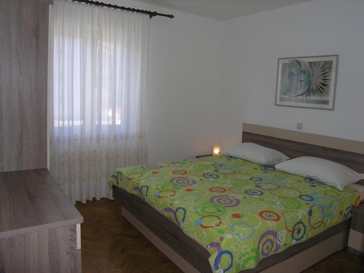 Apartments Biljana For Relaxing Holidays In Baska Exterior photo